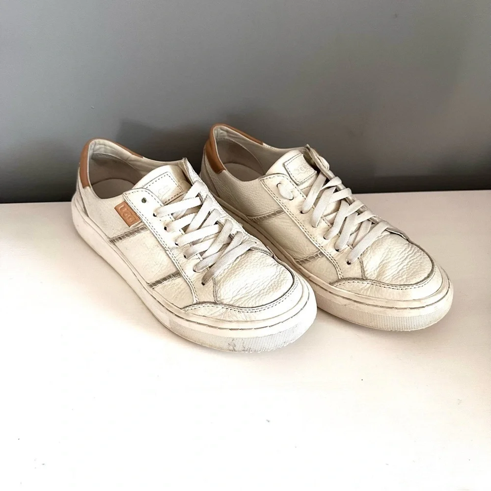 UGG white leather sneakers size 7 - Picture 4 of 8